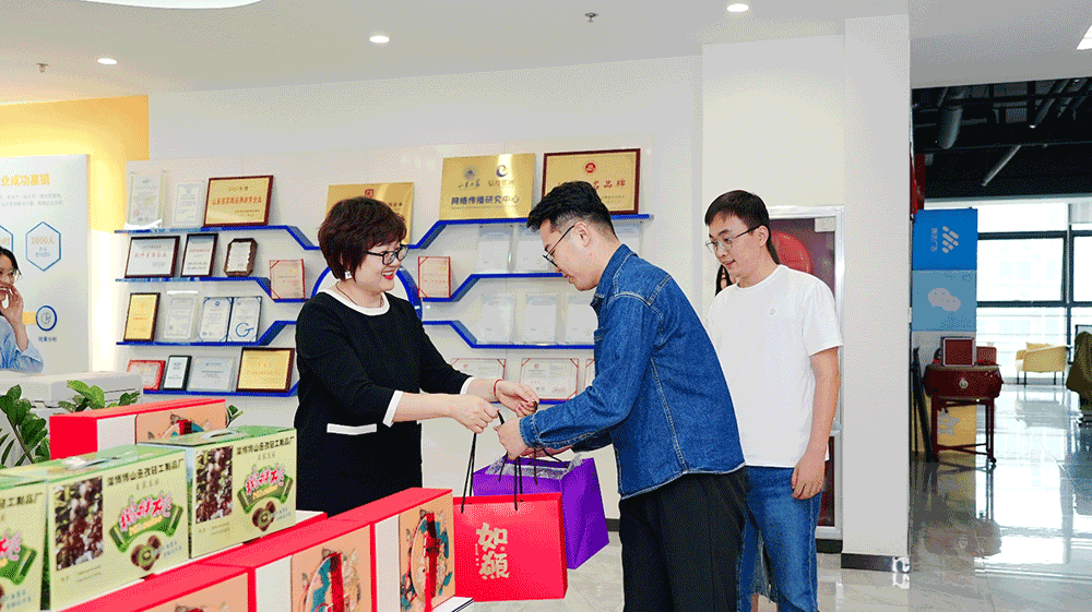 1700556452601982.png 1700556452601982.png